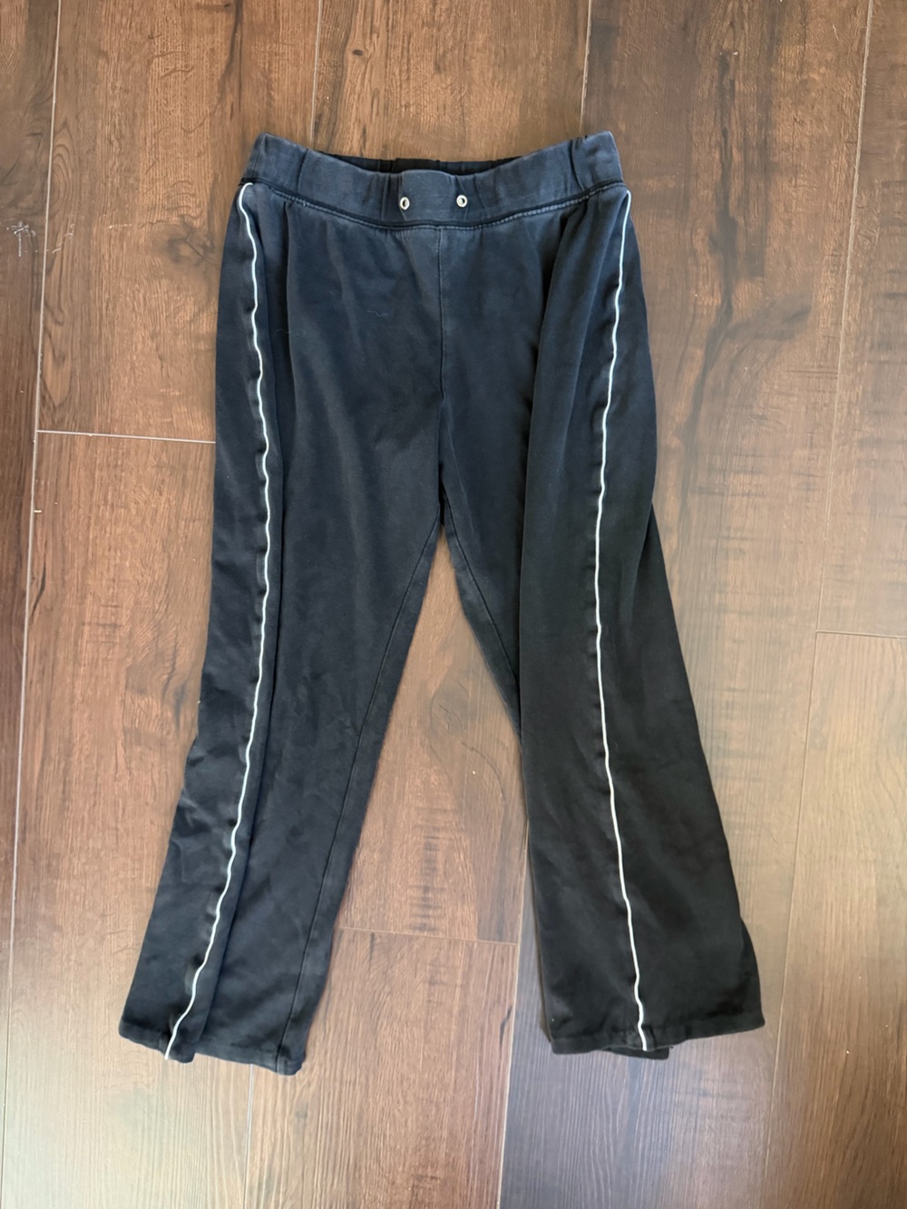 Vintage Black Wide Leg Cropped Yoga Active  Pants with White Stripe Detail M